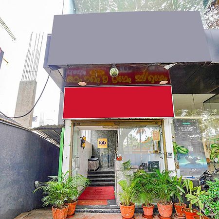 Fabhotel Rlv Green Palace - Nr Kengeri Satellite Town 班加罗尔 外观 照片
