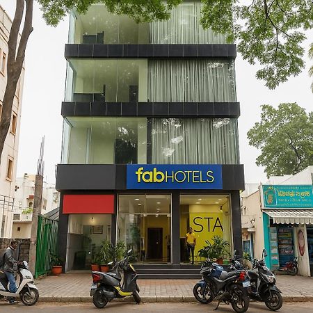 Fabhotel Rlv Green Palace - Nr Kengeri Satellite Town 班加罗尔 外观 照片