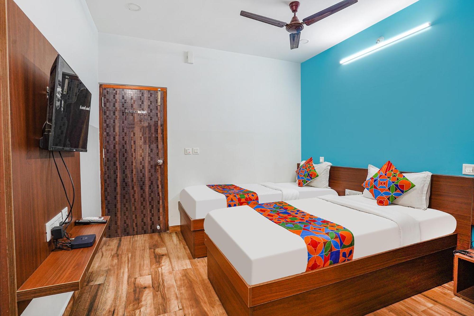 Fabhotel Rlv Green Palace - Nr Kengeri Satellite Town 班加罗尔 外观 照片