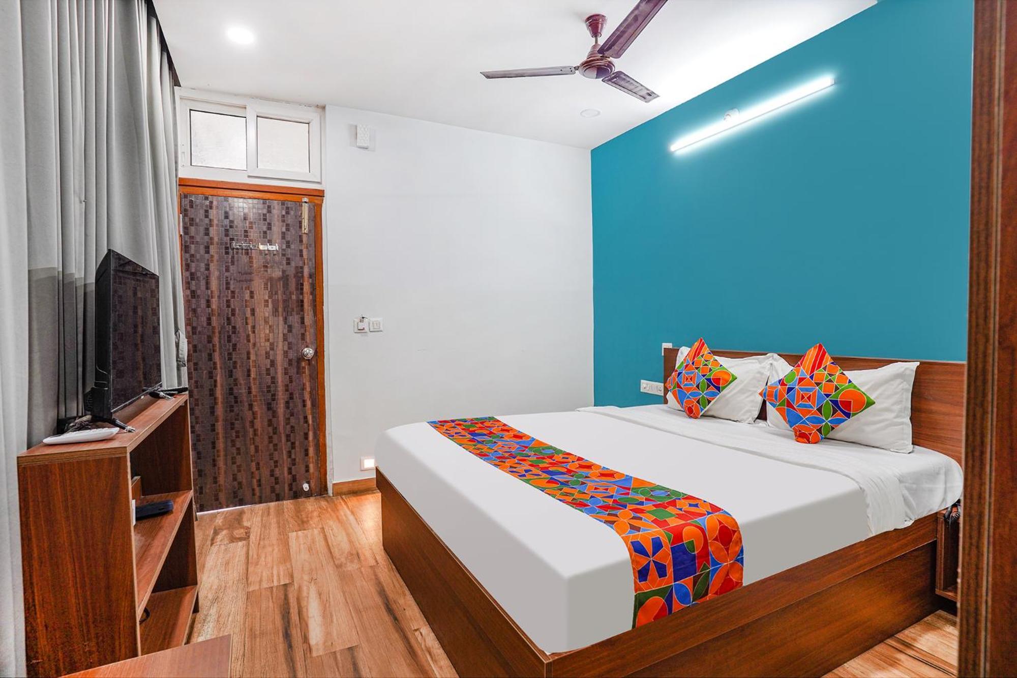 Fabhotel Rlv Green Palace - Nr Kengeri Satellite Town 班加罗尔 外观 照片
