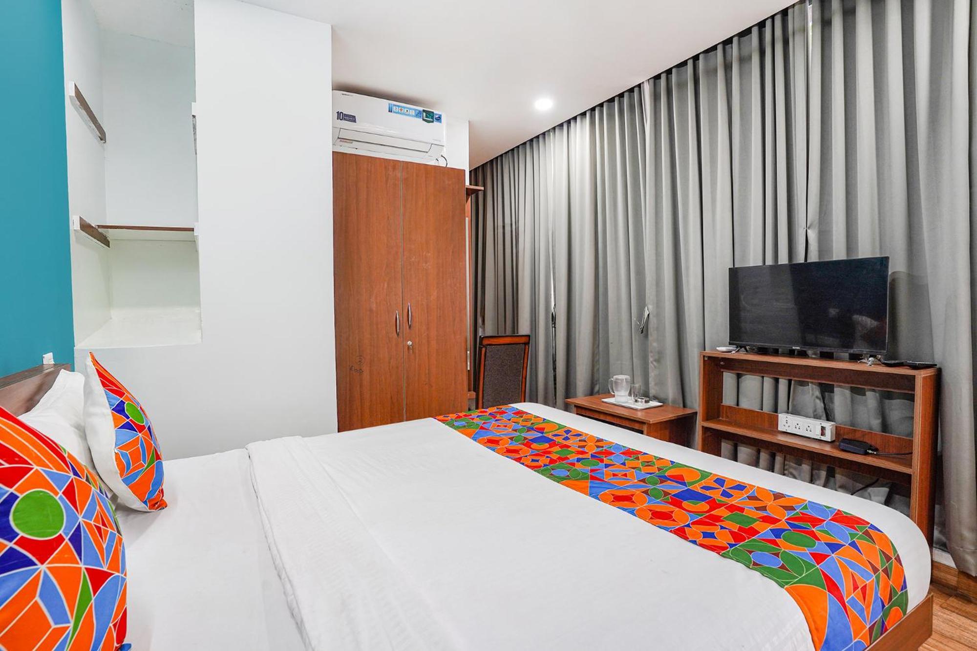 Fabhotel Rlv Green Palace - Nr Kengeri Satellite Town 班加罗尔 外观 照片